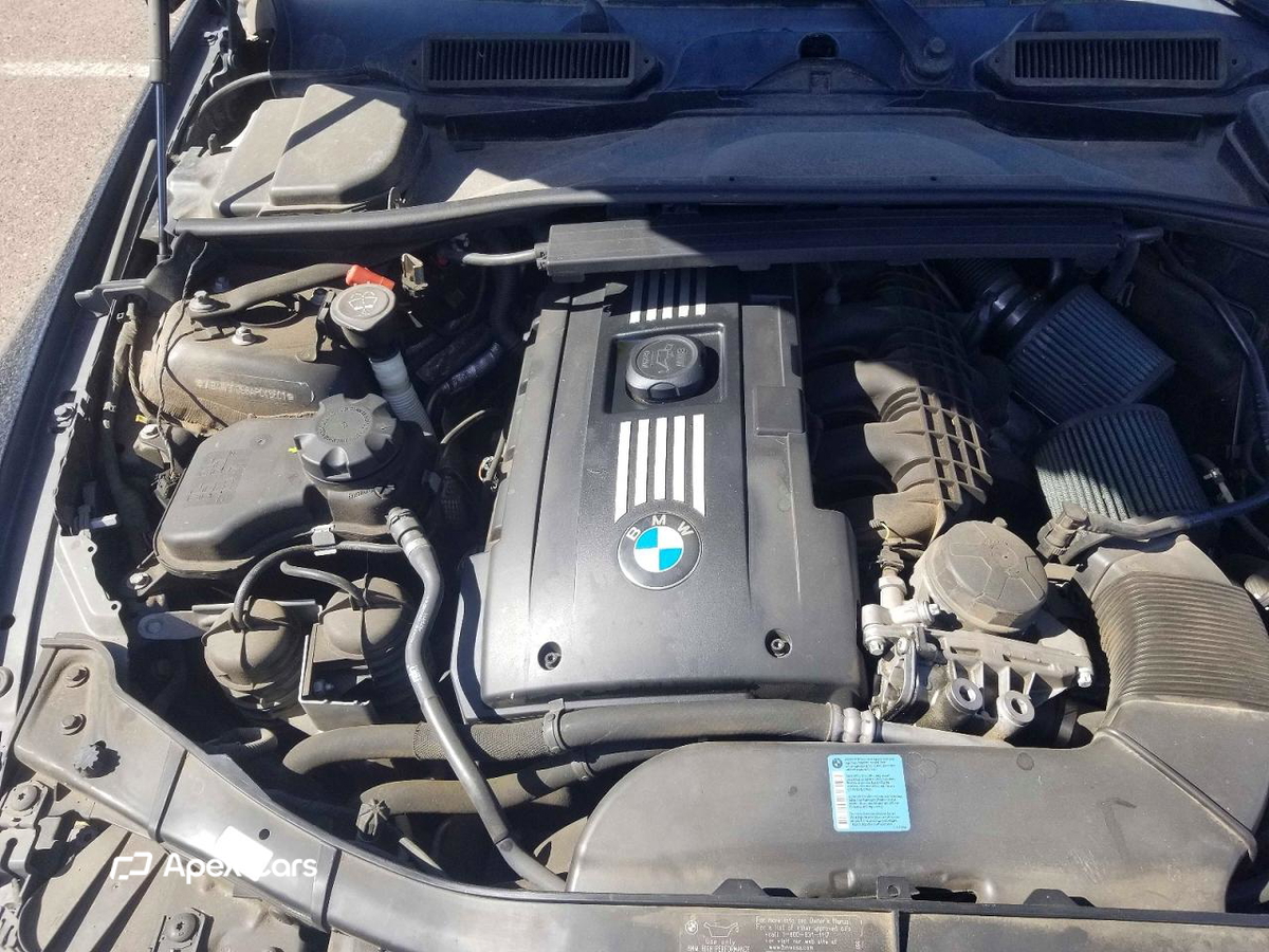 BMW Series 3 2010