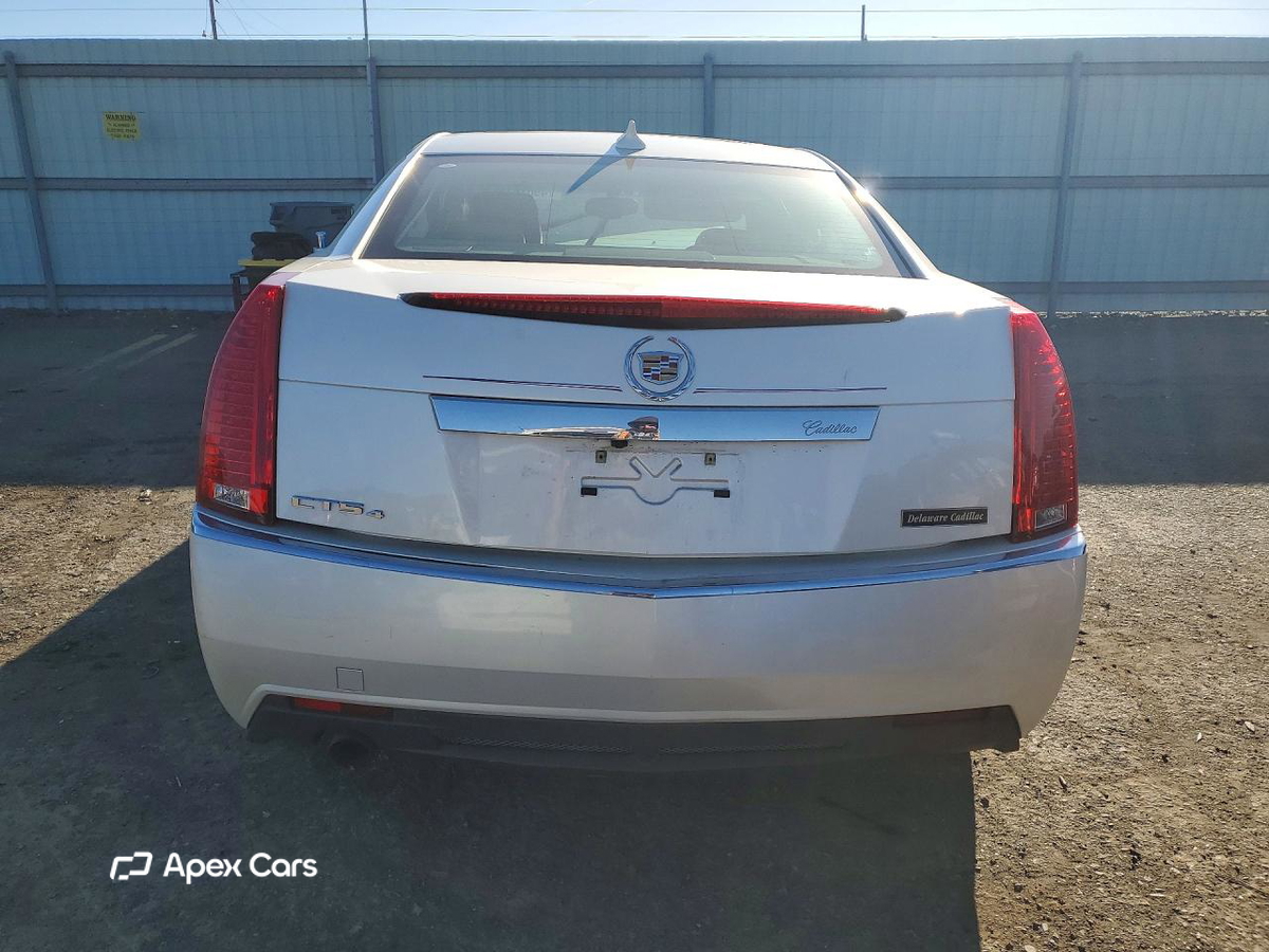 Cadillac CTS 2011