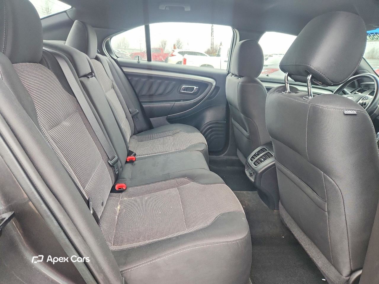 Ford Taurus 2015
