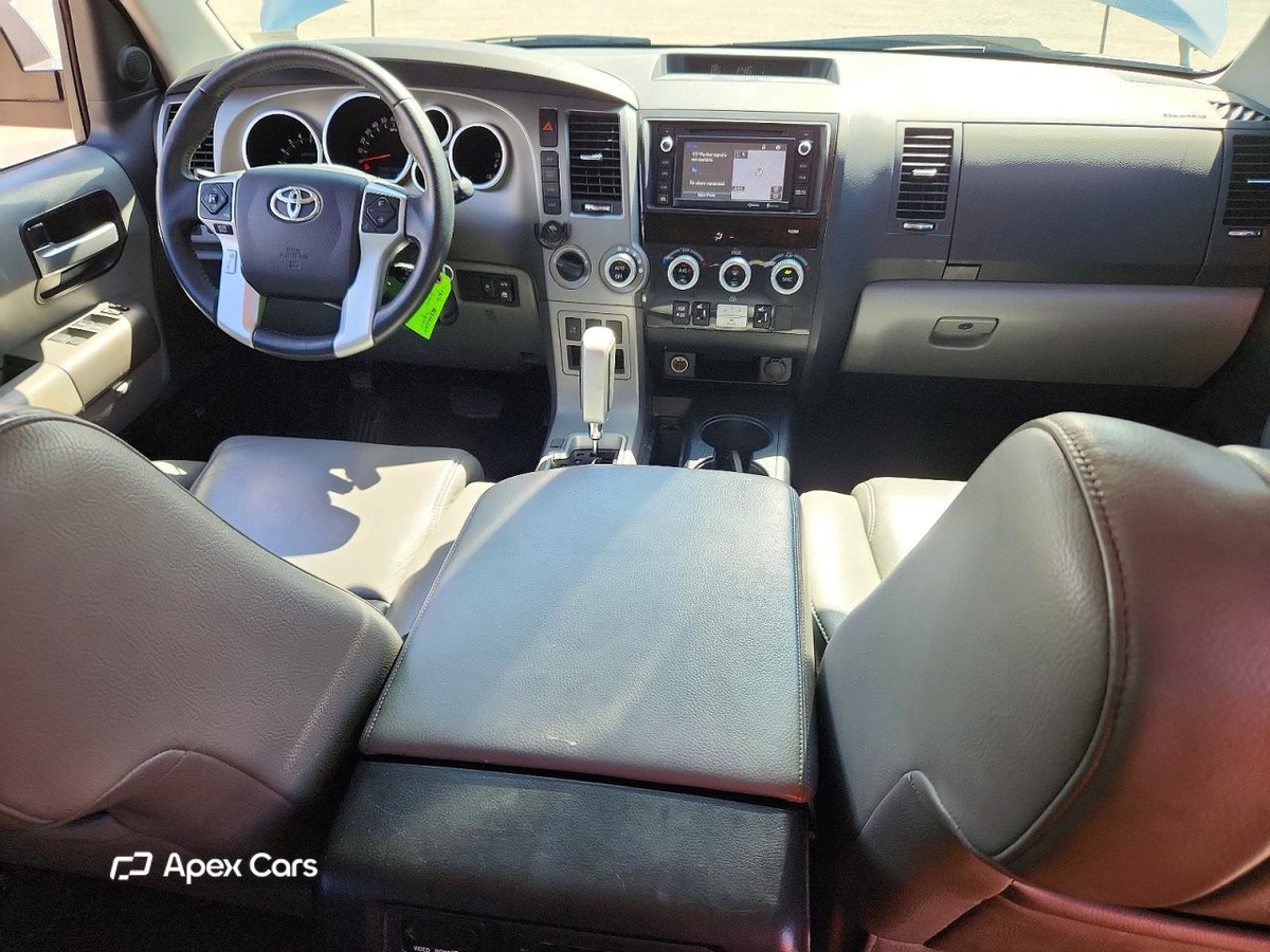 Toyota Sequoia 2015