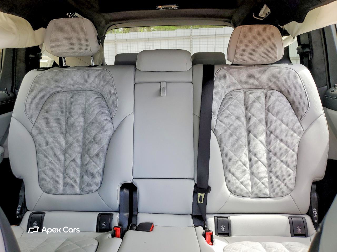 BMW X7 2025