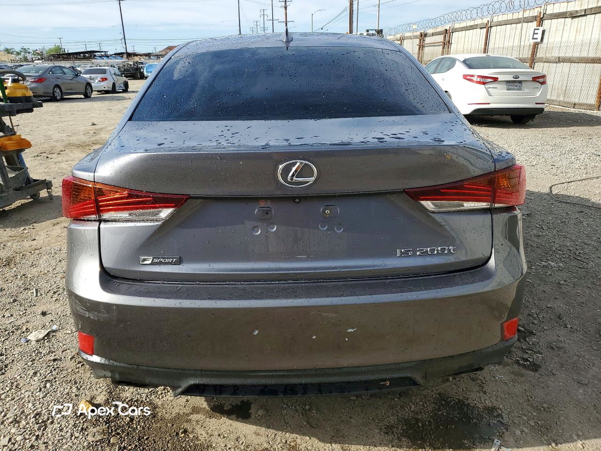 Lexus IS 2017