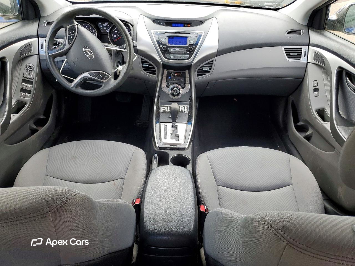 Hyundai Elantra 2013