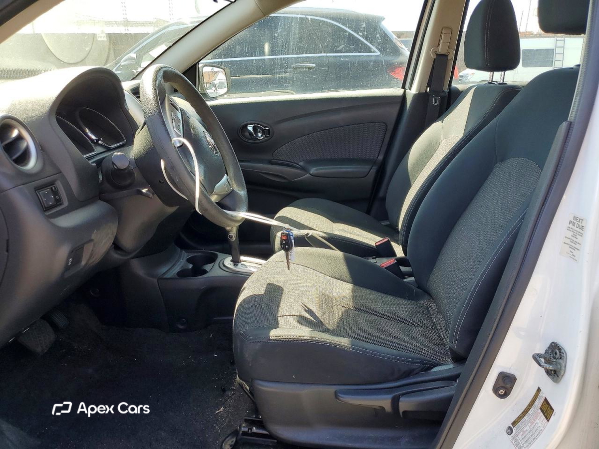 Nissan Versa 2016