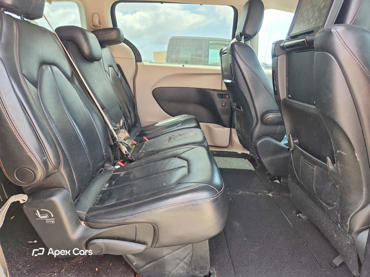 Chrysler Pacifica 2017