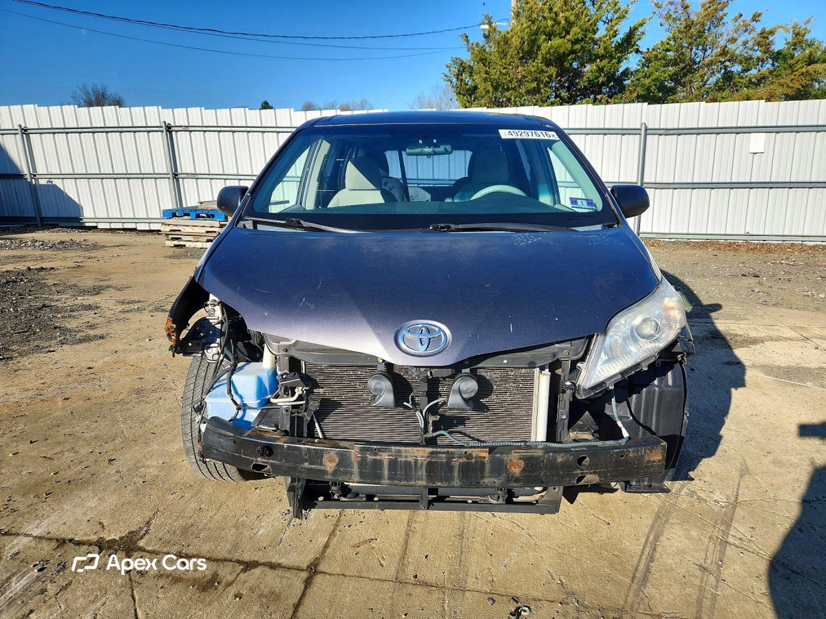 Toyota Sienna 2013