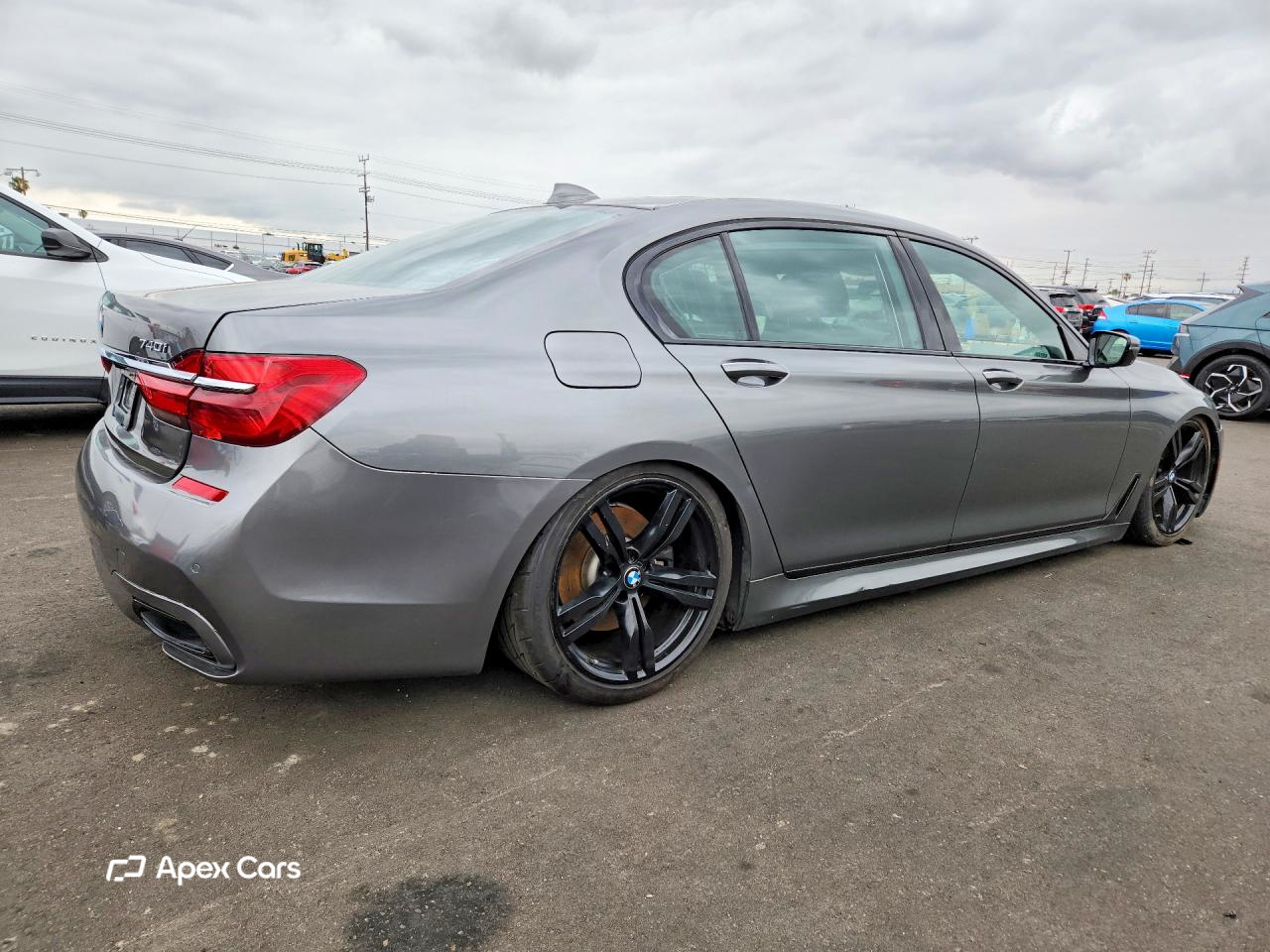 BMW Series 7 2016