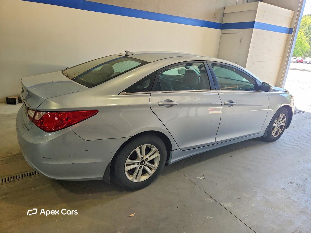 Hyundai Sonata 2013