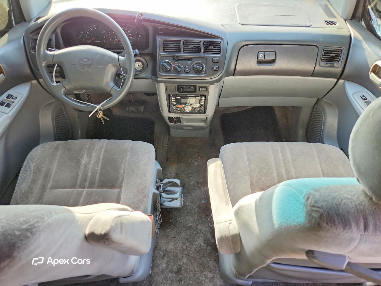 Toyota Sienna 2000