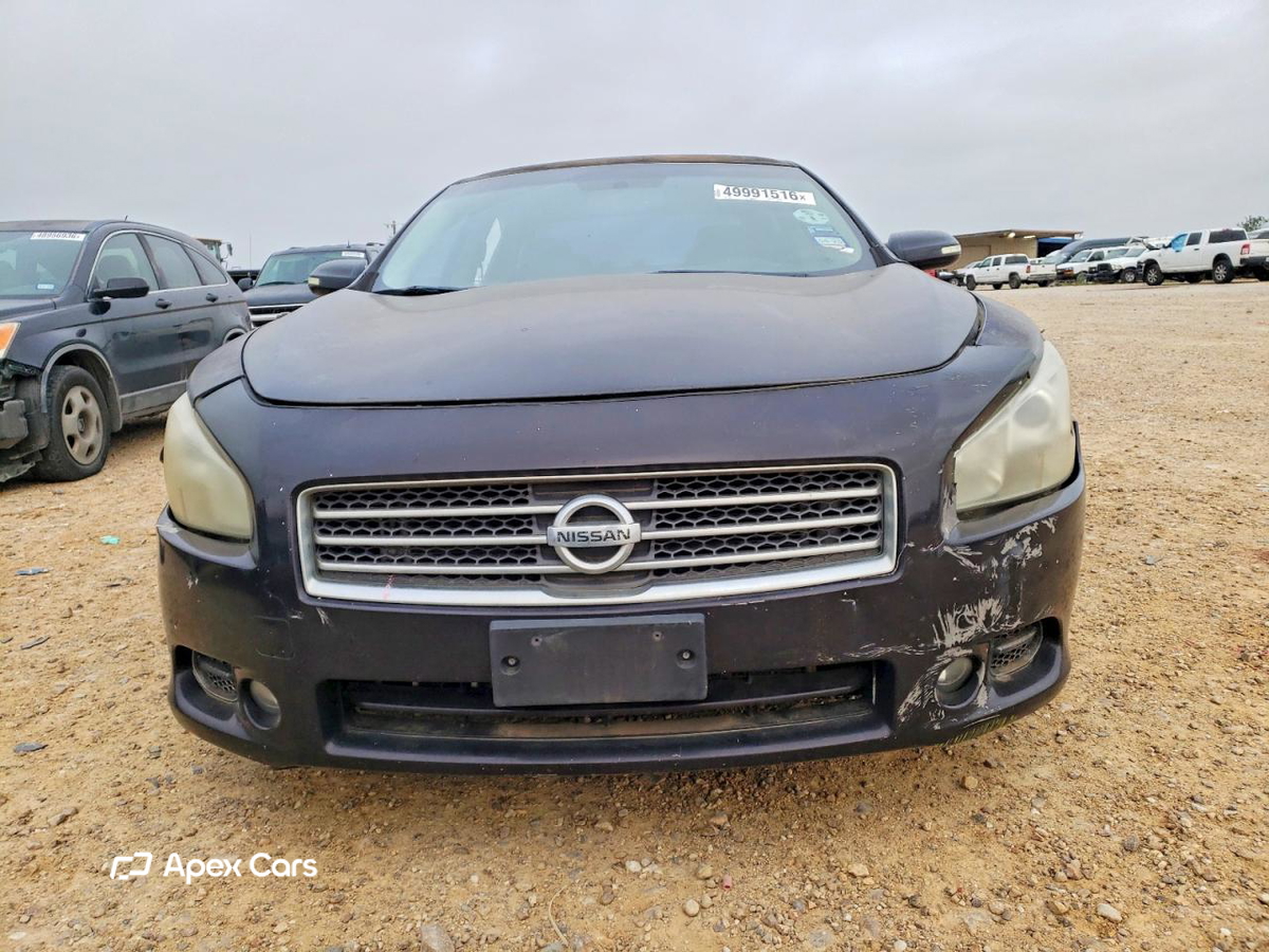 Nissan Maxima 2011