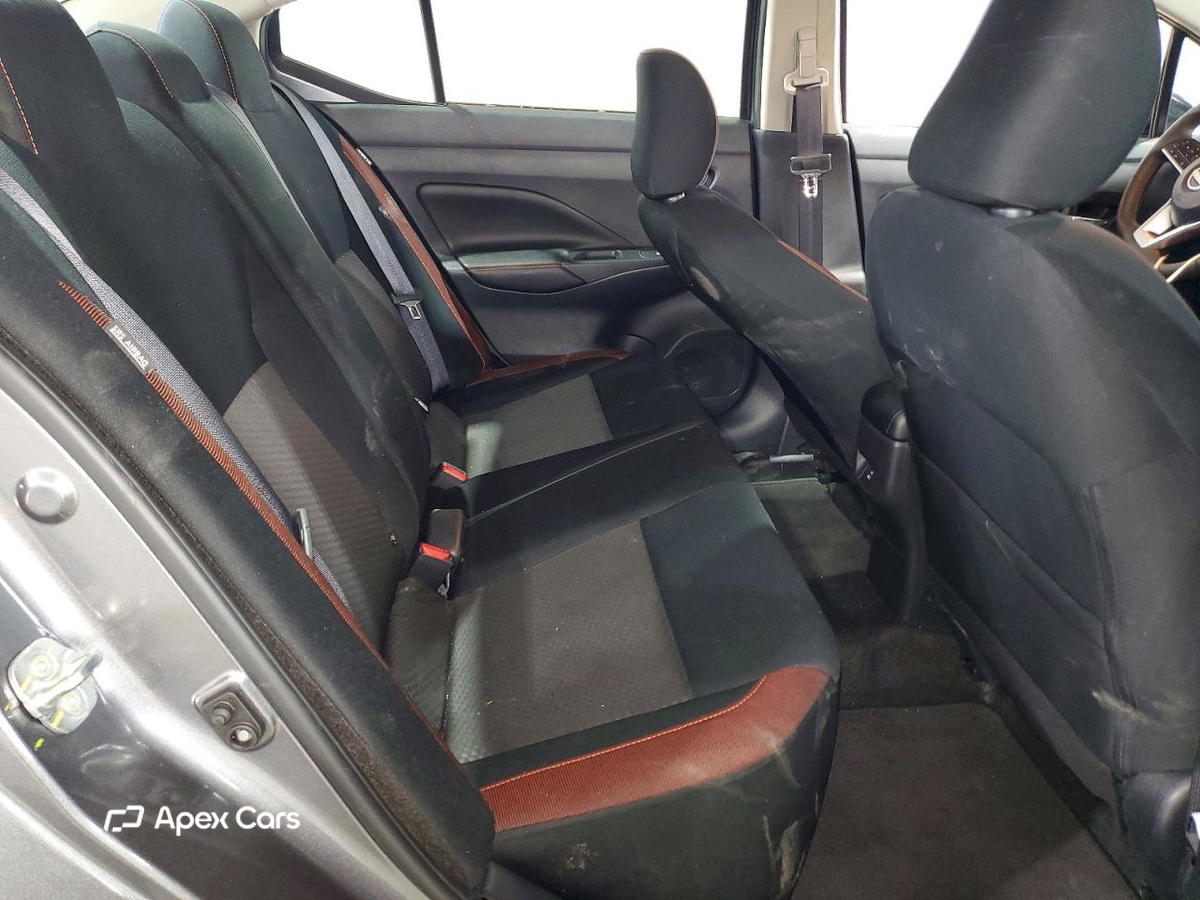 Nissan Versa 2024
