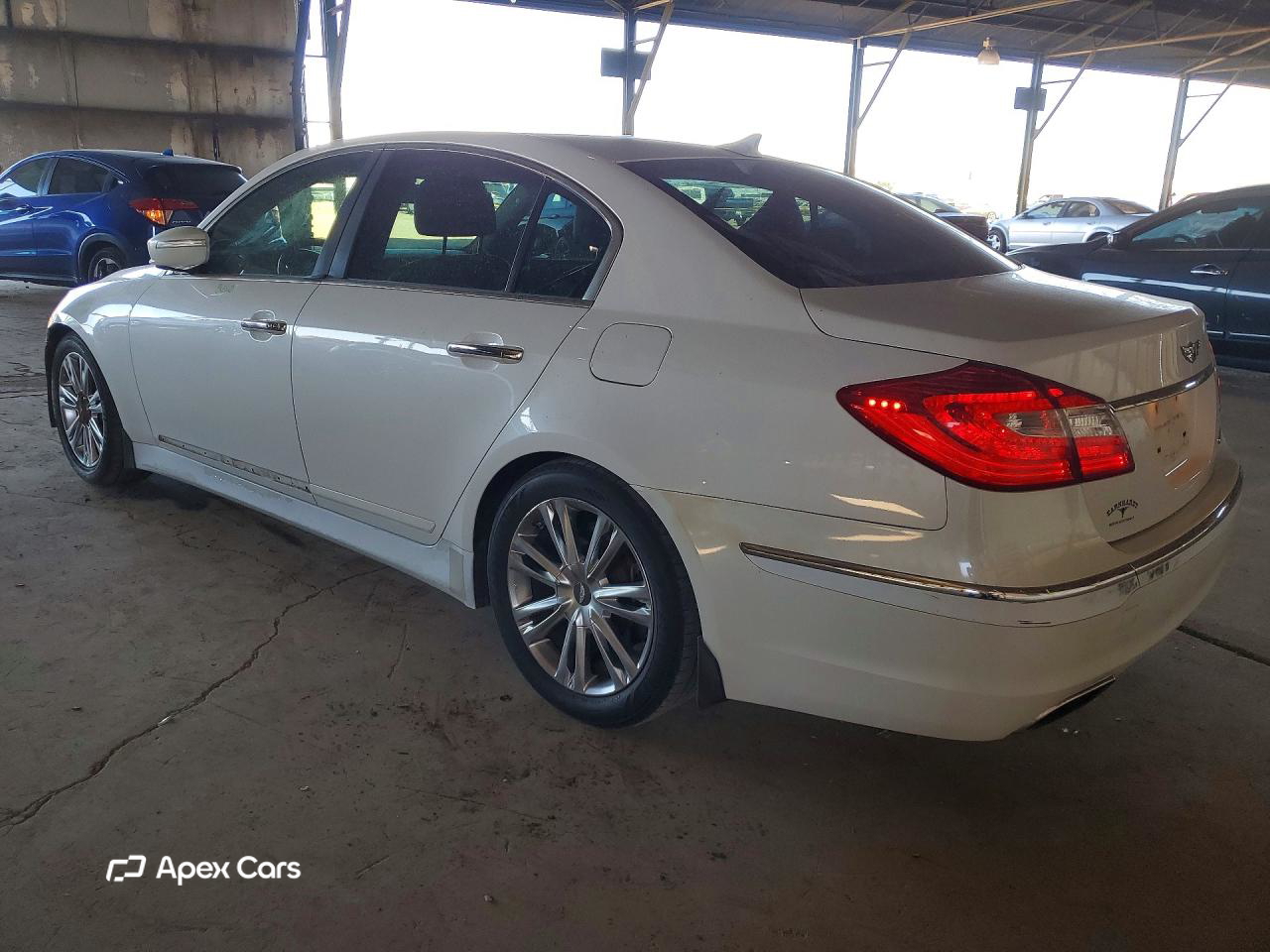 Hyundai Genesis 2012