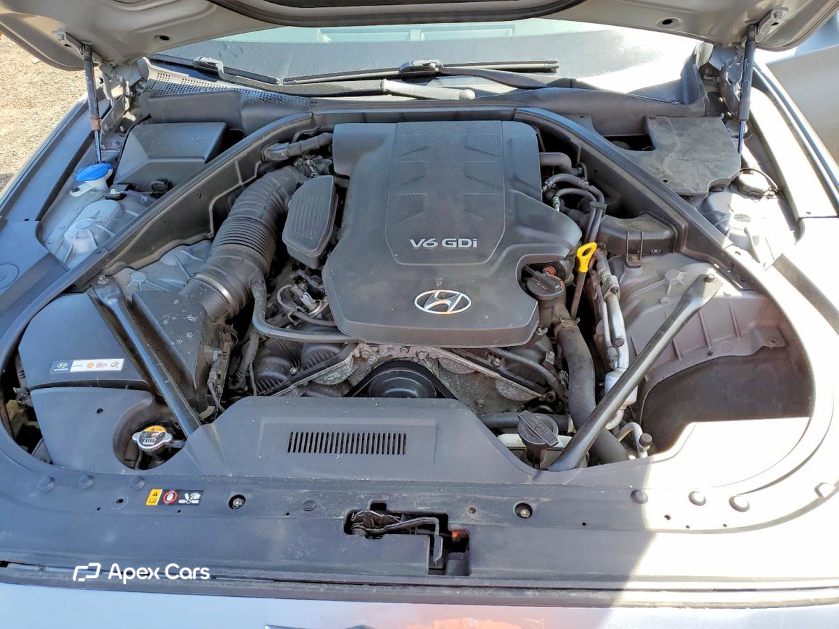 Hyundai Genesis 2015