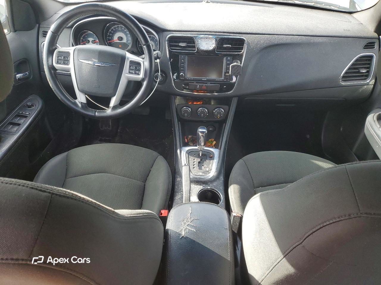Chrysler 200 2011