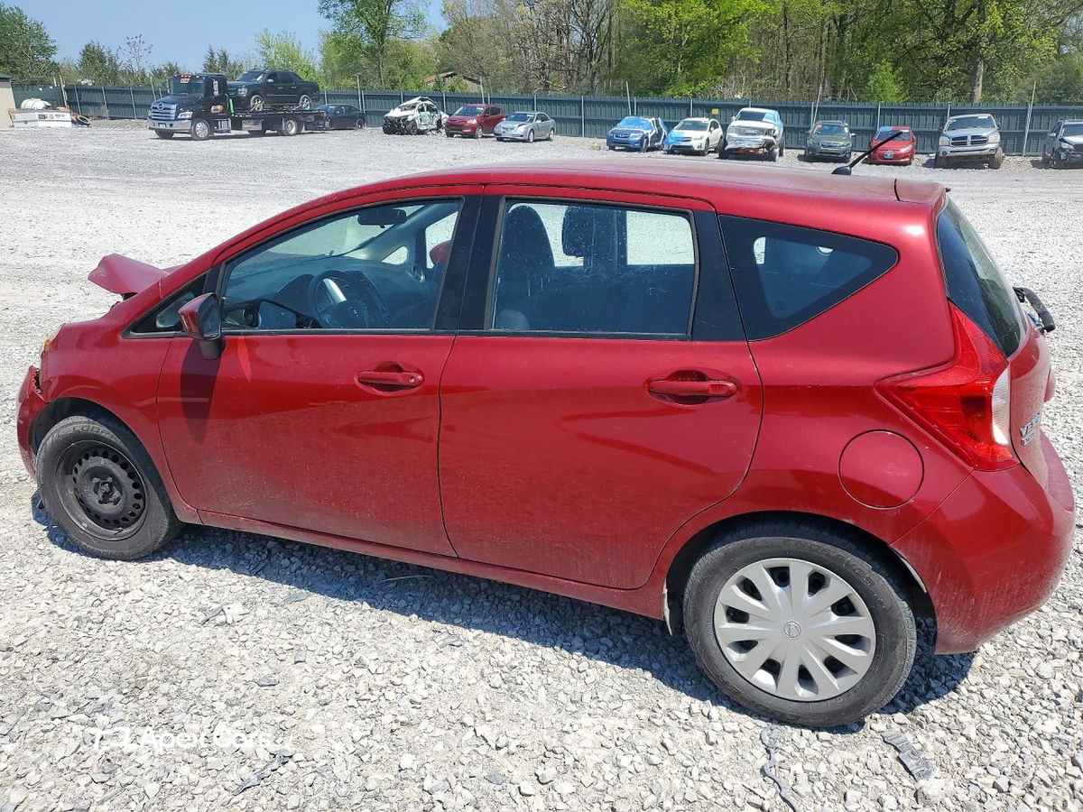 Nissan Versa 2015