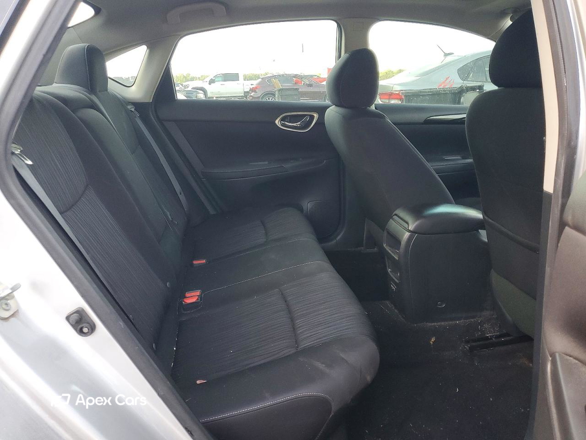Nissan Sentra 2019