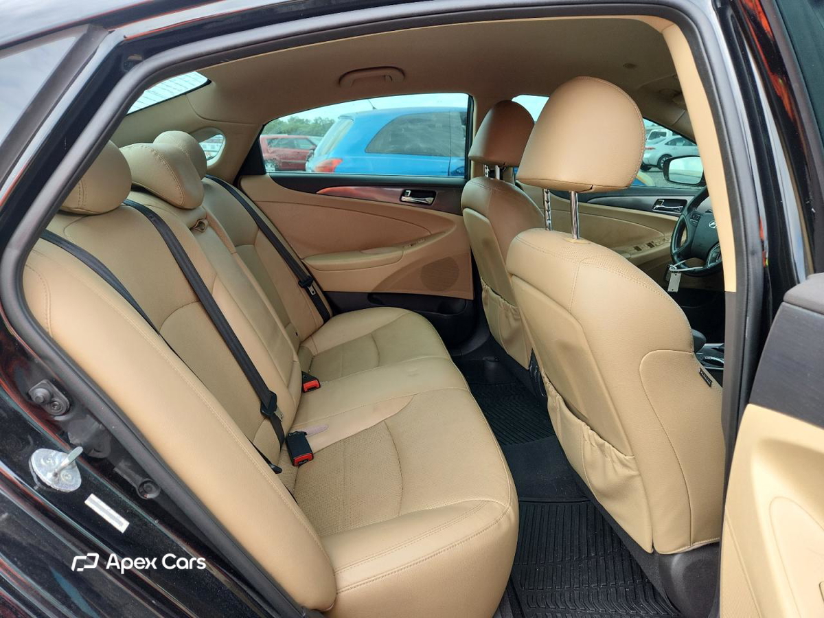 Hyundai Sonata 2013