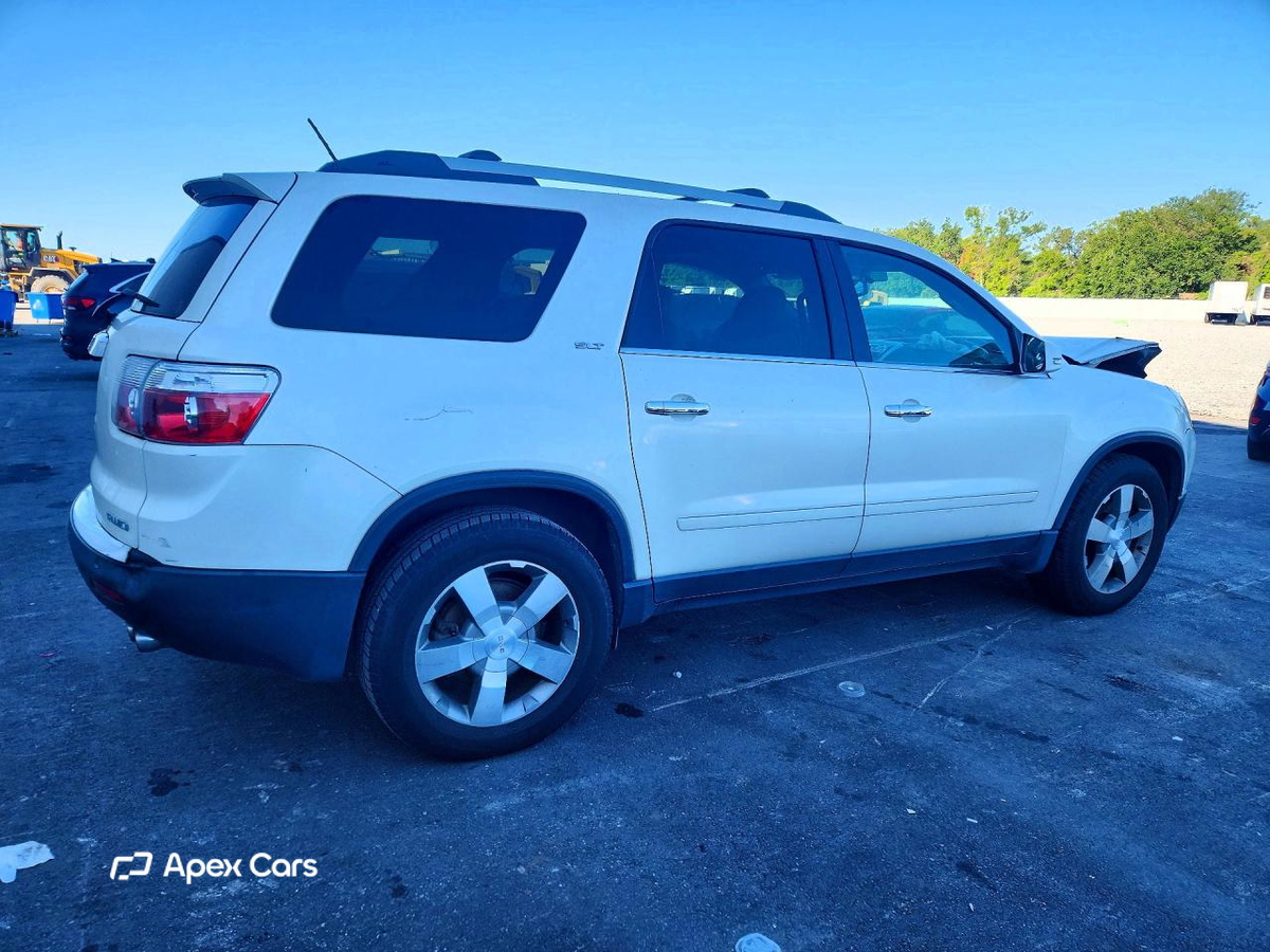 GMC Acadia 2011