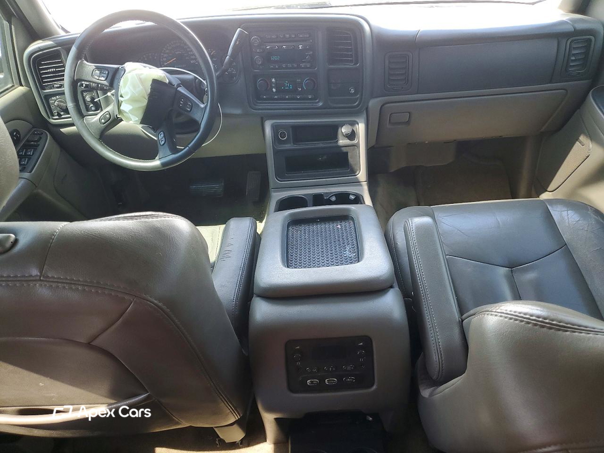 Chevrolet Suburban 2004