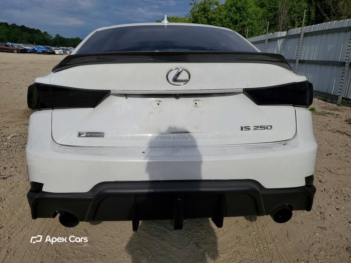 Lexus IS 2015