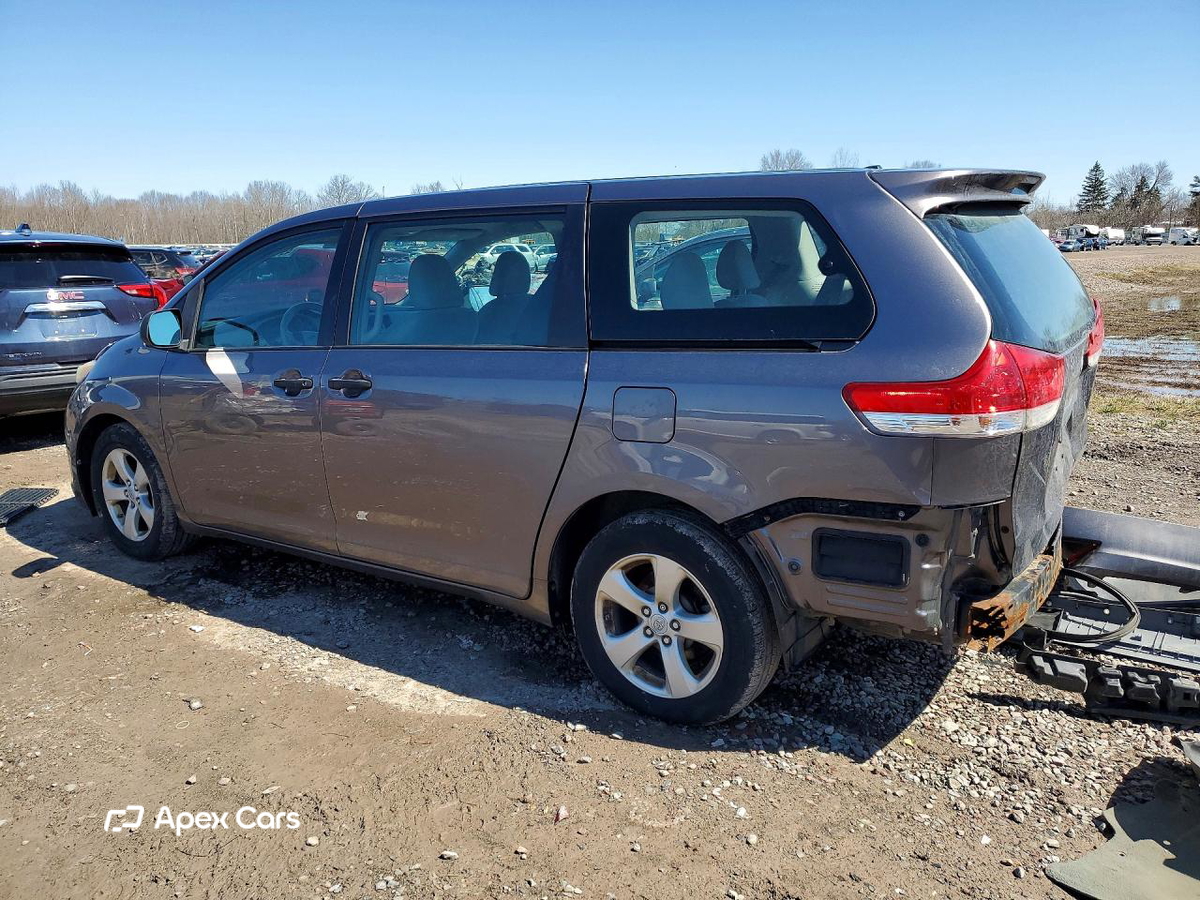 Toyota Sienna 2011