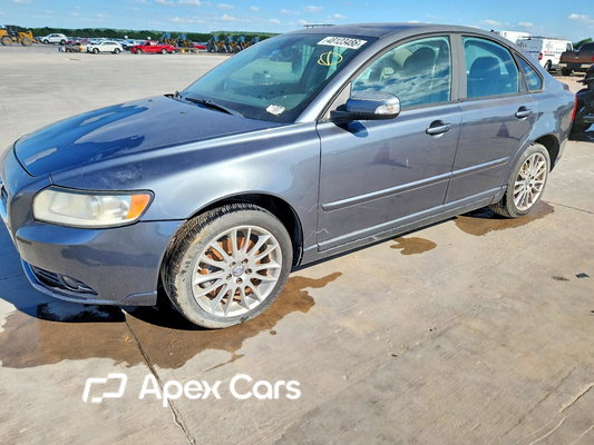 Volvo S40 2010 - Image 1 of 12