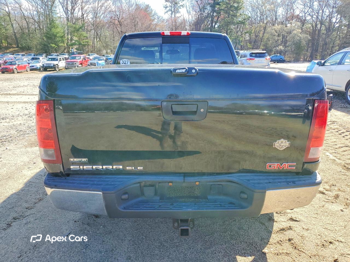 GMC Sierra 2011