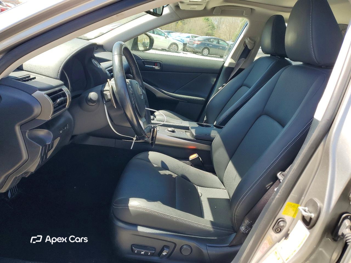Lexus IS 2016