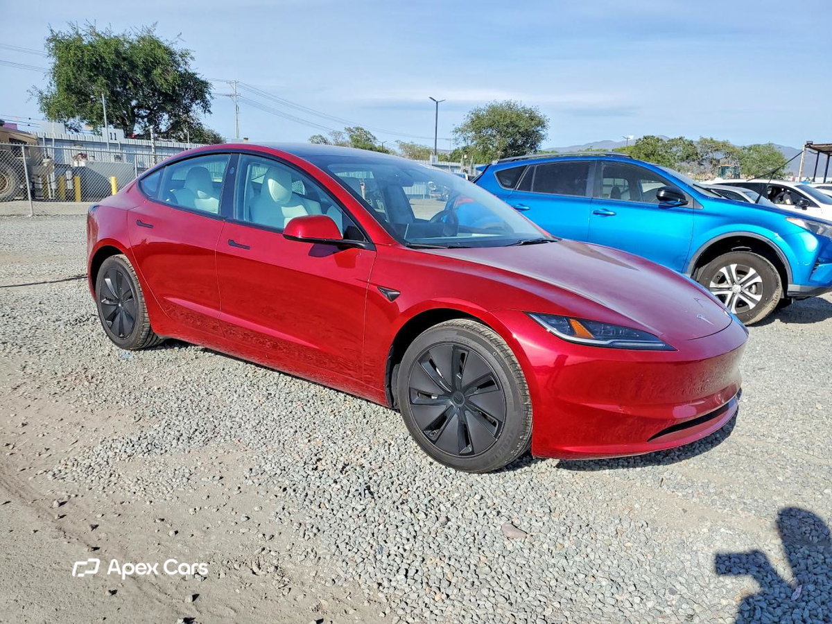 Tesla Model 3 2024