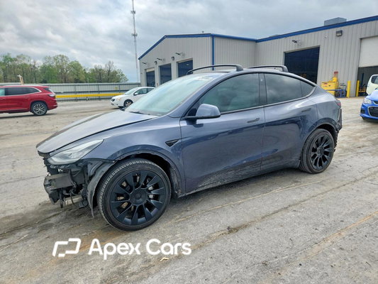 Tesla Model Y 2022 - Image 1 of 14