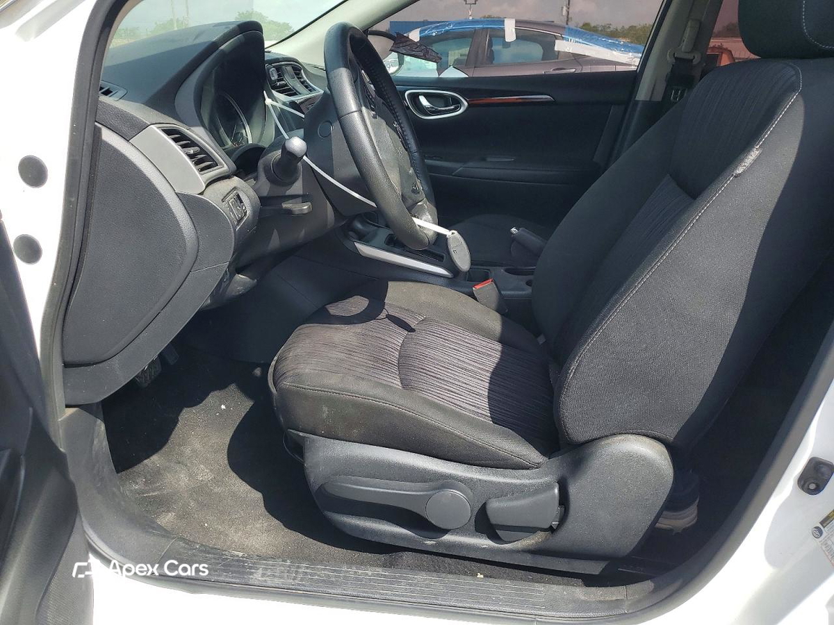 Nissan Sentra 2019