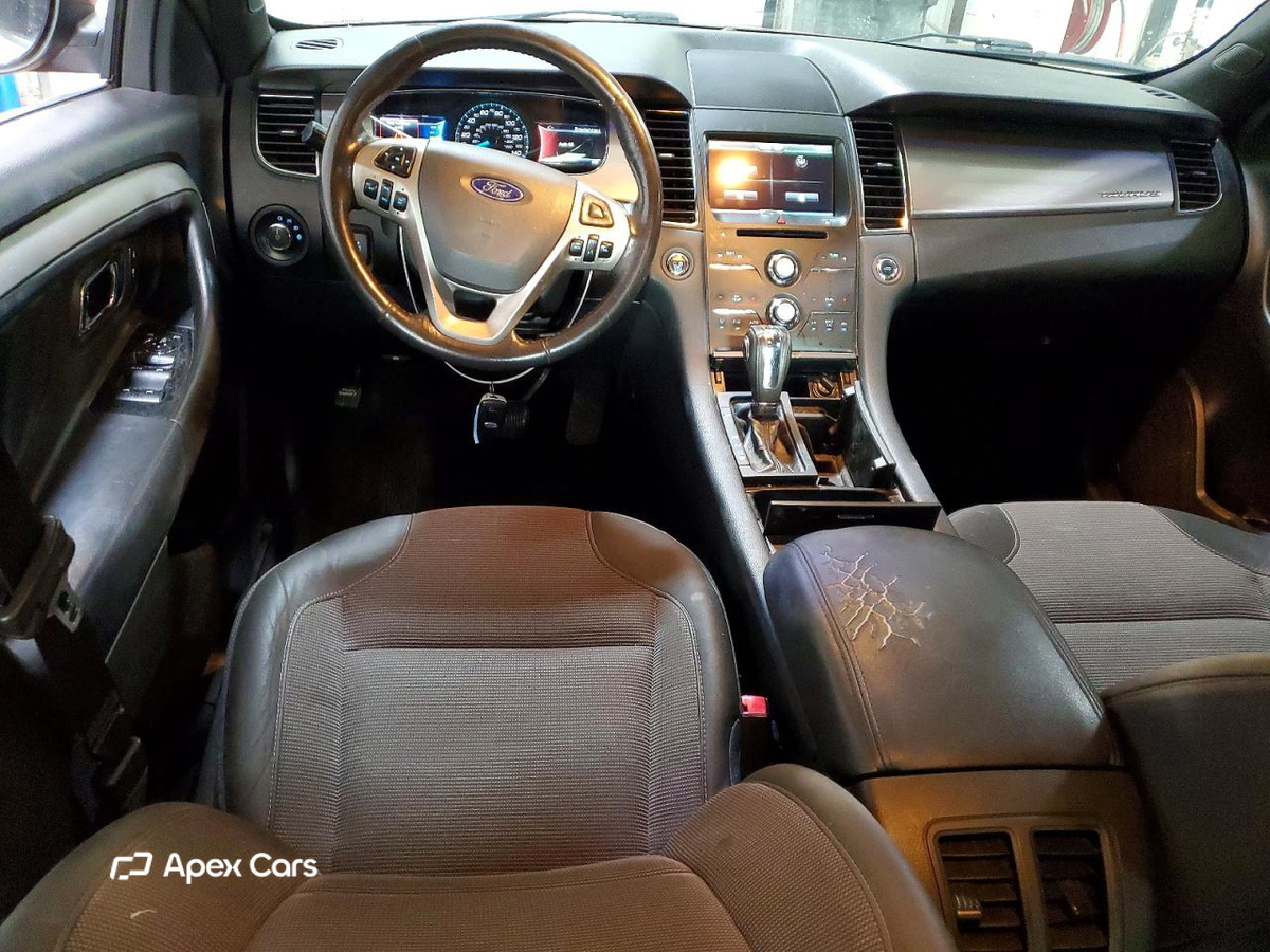 Ford Taurus 2015