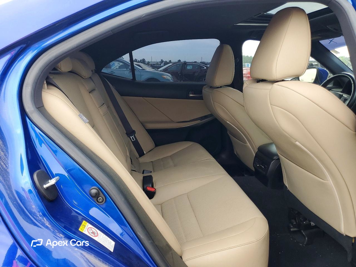 Lexus IS 2017