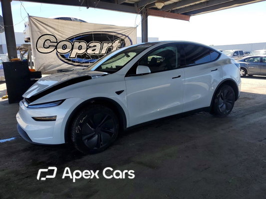Tesla Model Y 2026 - Image 1 of 14
