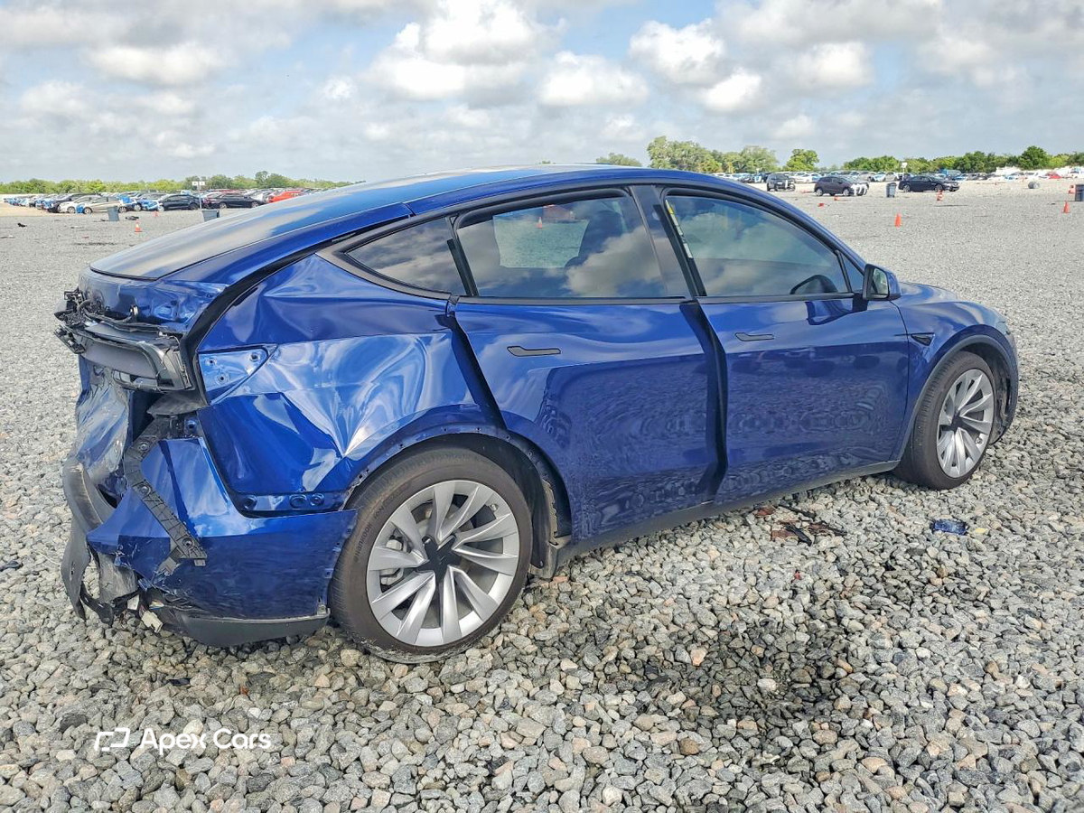 Tesla Model Y 2026