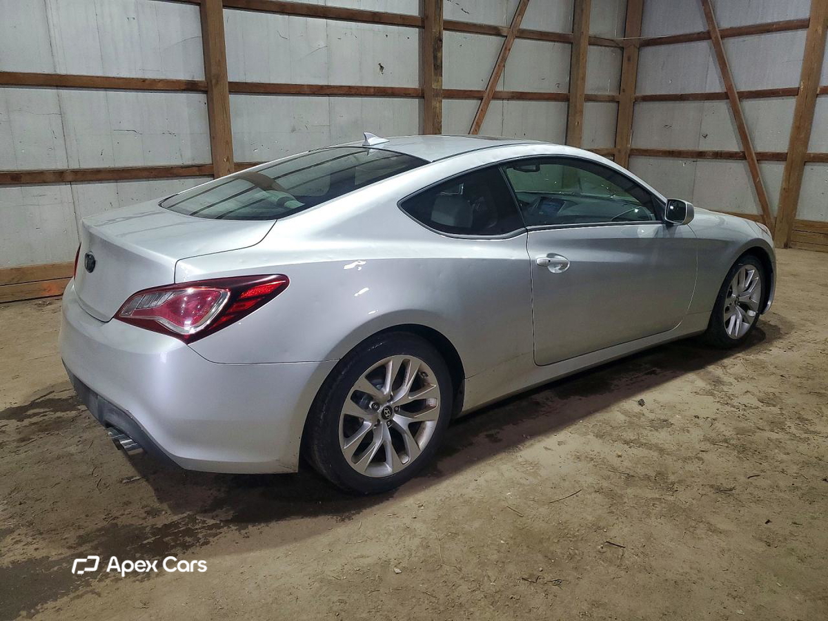 Hyundai Genesis 2013