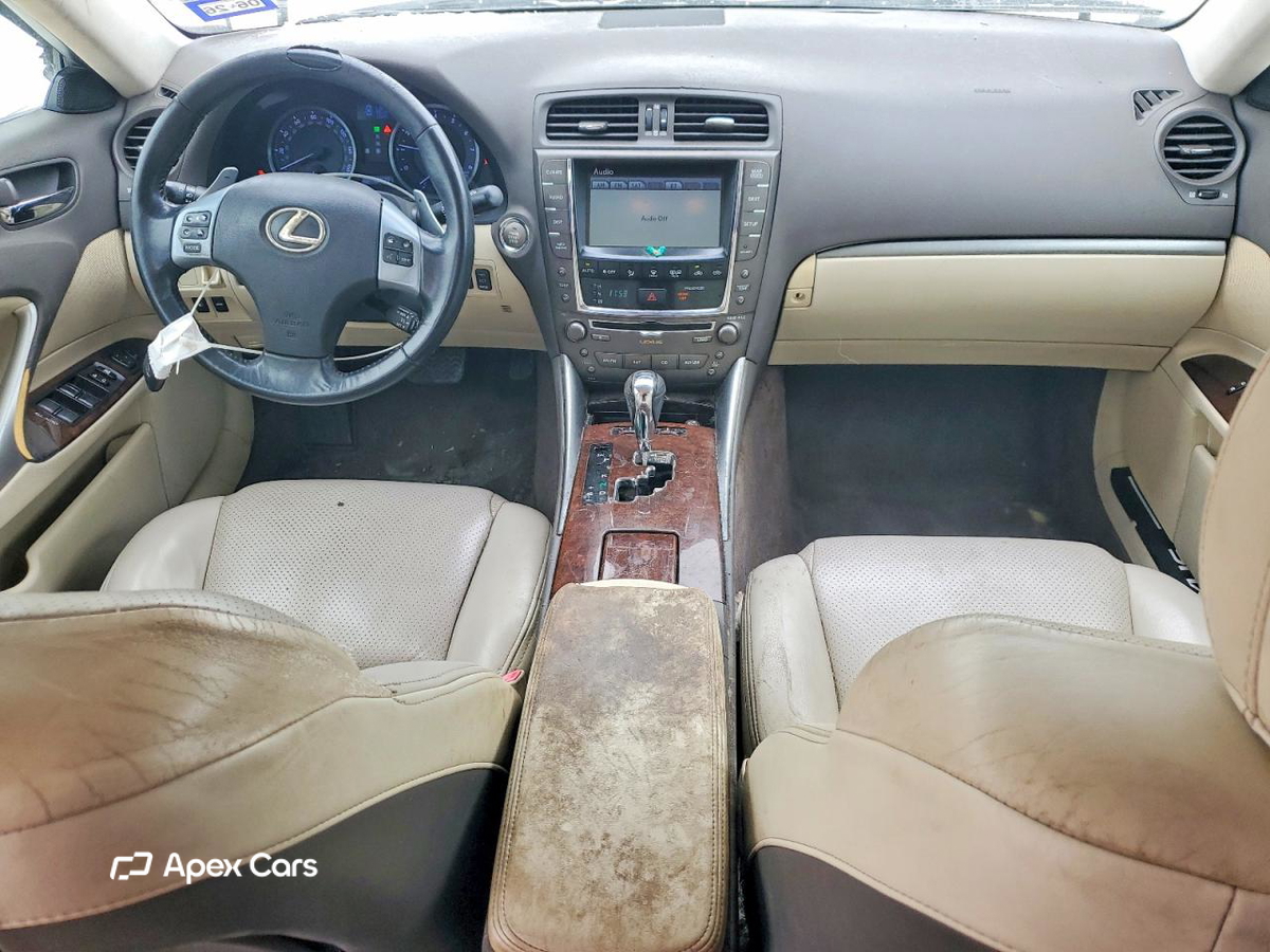 Lexus IS 2011
