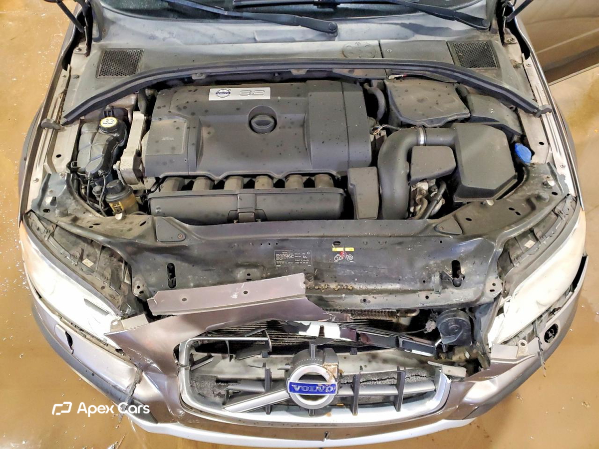 Volvo XC70 2010