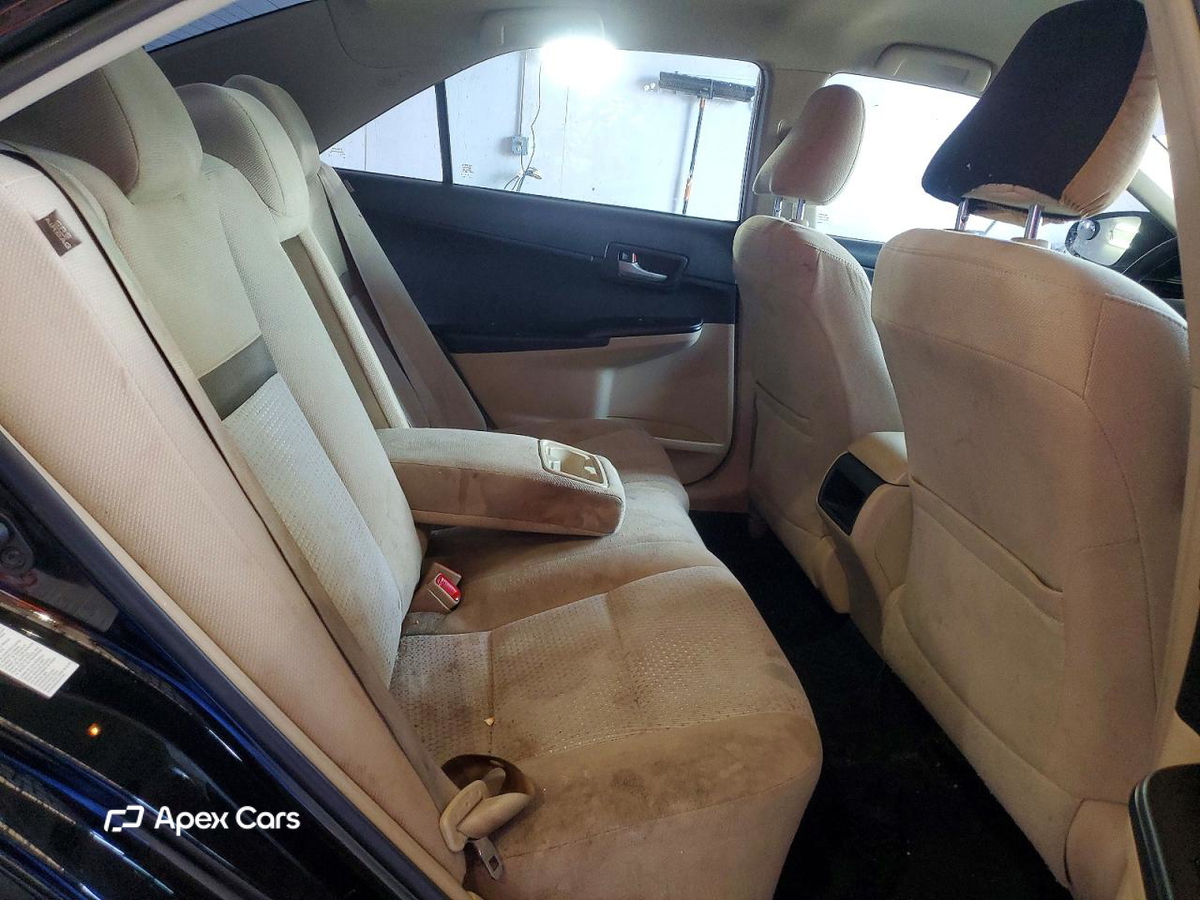 Toyota Camry 2012
