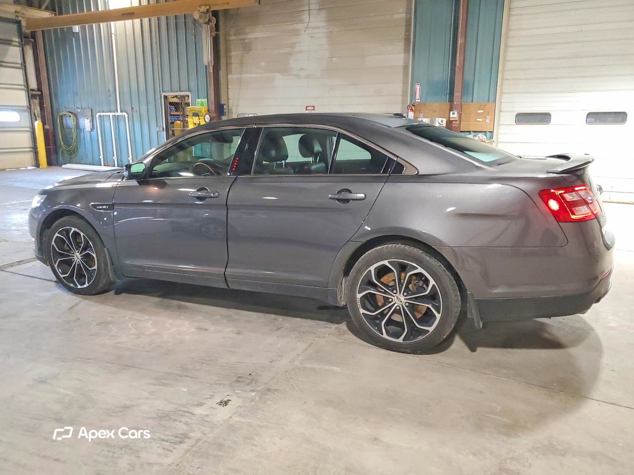 Ford Taurus 2015
