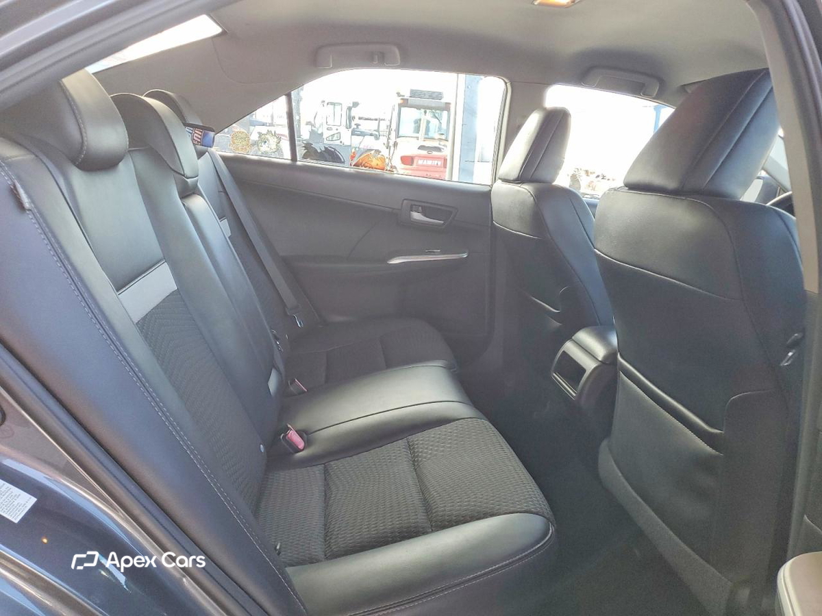 Toyota Camry 2012