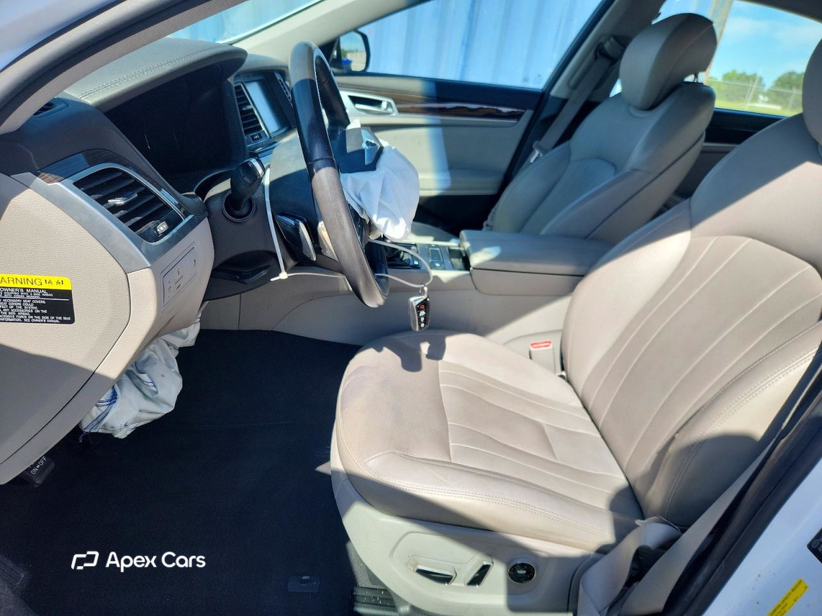 Hyundai Genesis 2016
