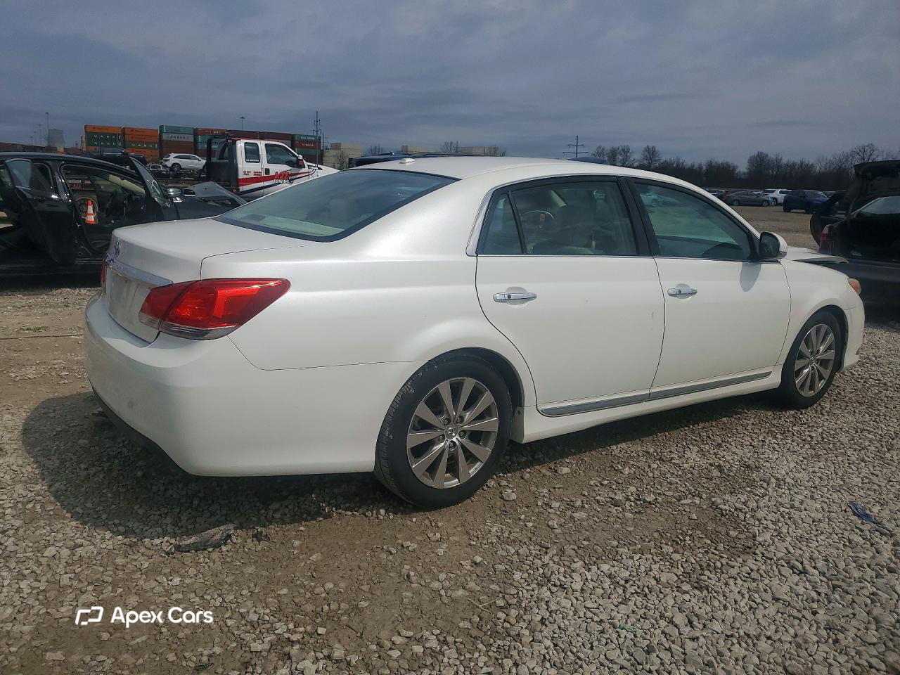 Toyota Avalon 2011