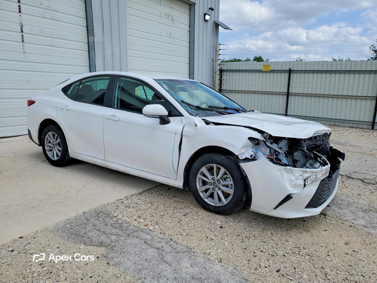 Toyota Camry 2026