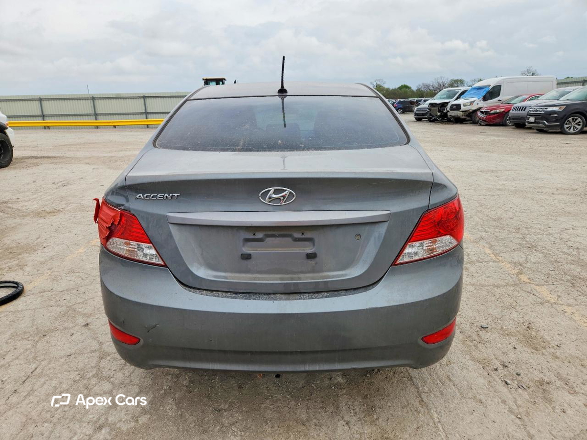 Hyundai Accent 2013