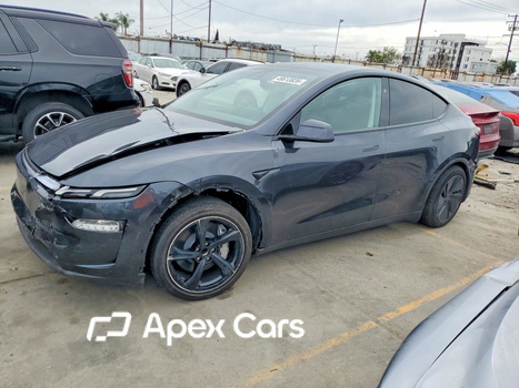 Tesla Model Y 2026 - Zdjęcie 1 z 13