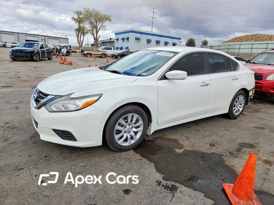 Nissan Altima 2016 - Image 1 of 13