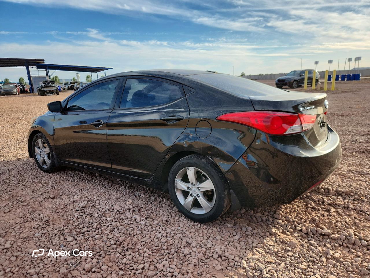 Hyundai Elantra 2013