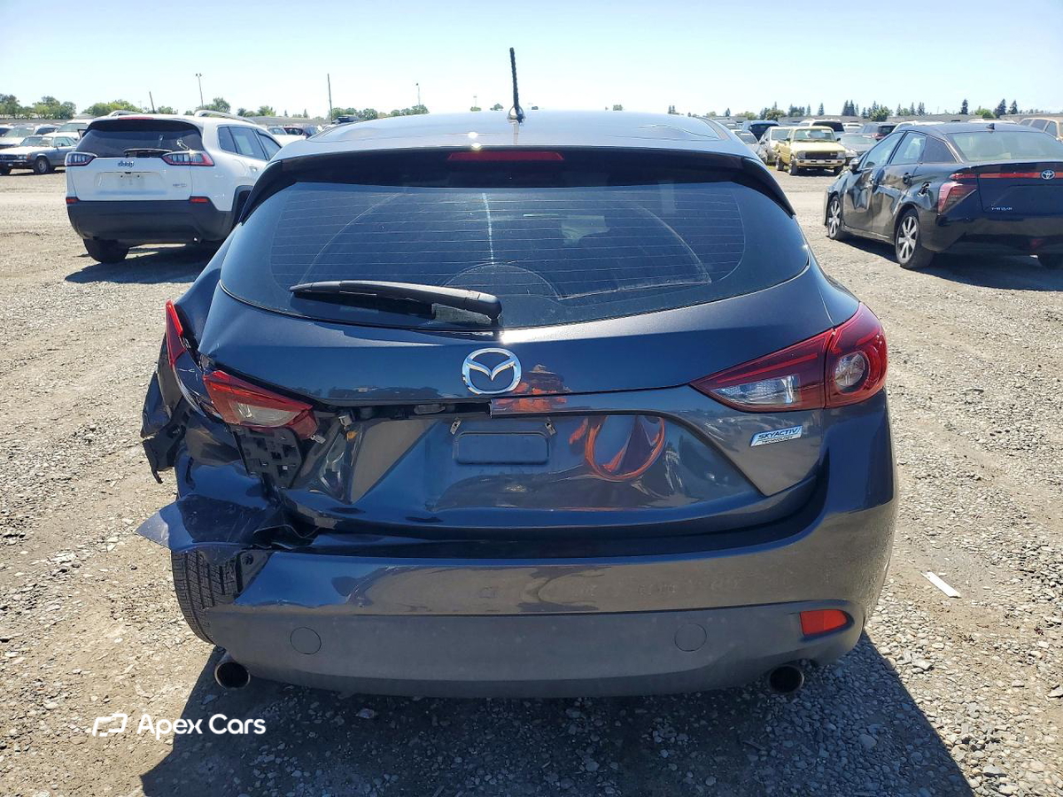 Mazda 3 2015