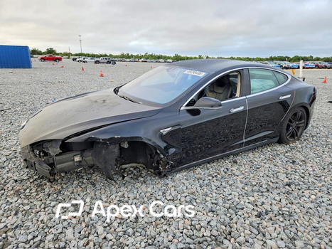 Tesla Model S 2015 - Image 1 of 14